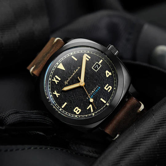 Spinnaker Hull California Automatic Black Brown