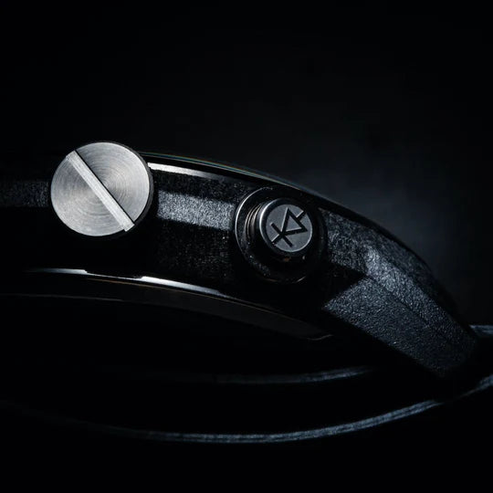 The Electricianz Carbon Z Black