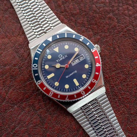Timex Q 1979 Reissue 38mm Silver Navy Red